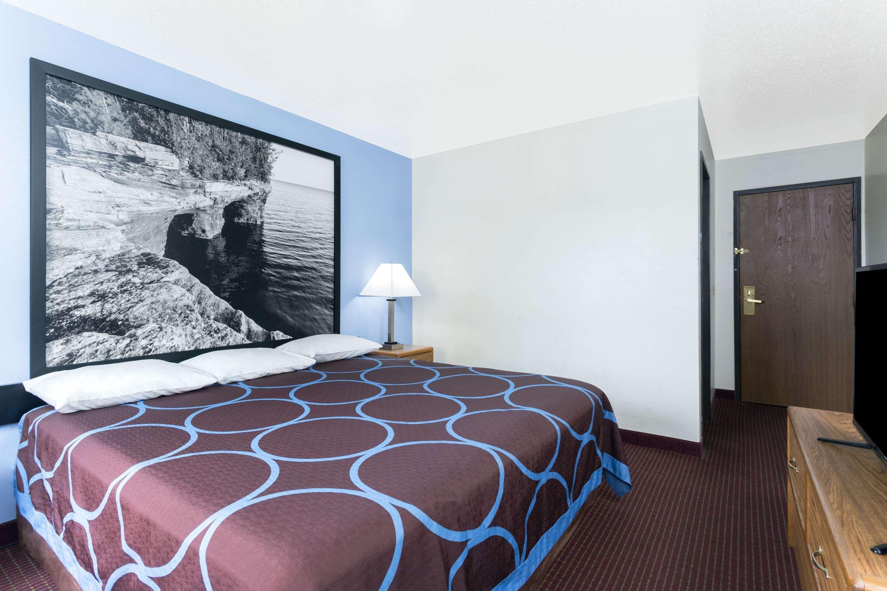 Hotel Super 8 By Wyndham Wisconsin Dells Exterior foto