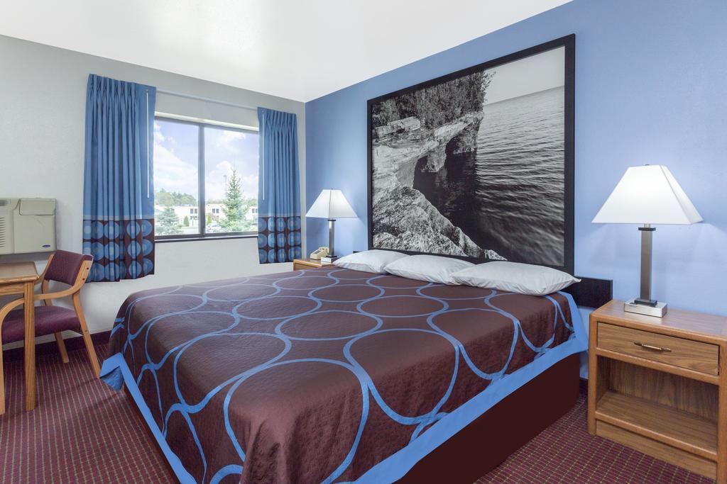 Hotel Super 8 By Wyndham Wisconsin Dells Exterior foto