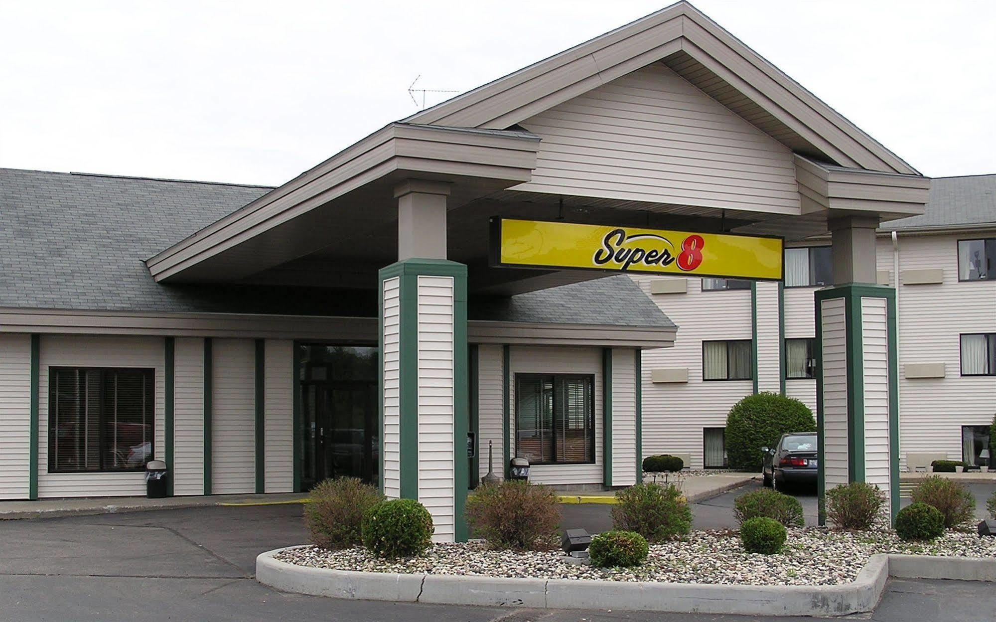 Hotel Super 8 By Wyndham Wisconsin Dells Exterior foto